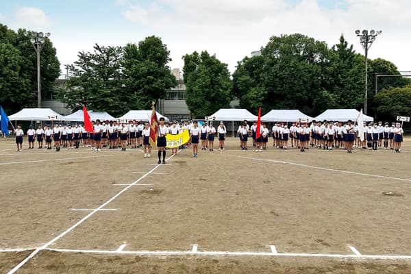運動会で整列が完了した様子